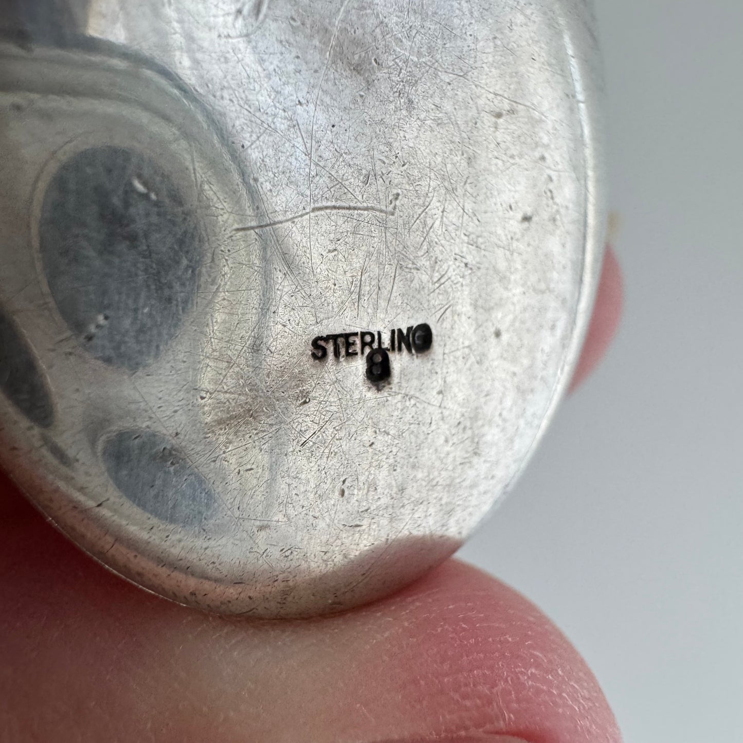 A N T I Q U E // forget me not spiral / sterling silver large floral oval locket / a pendant