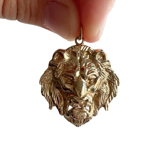 P R E - L O V E D // cowardly lion / solid 10k yellow gold lion face pendant