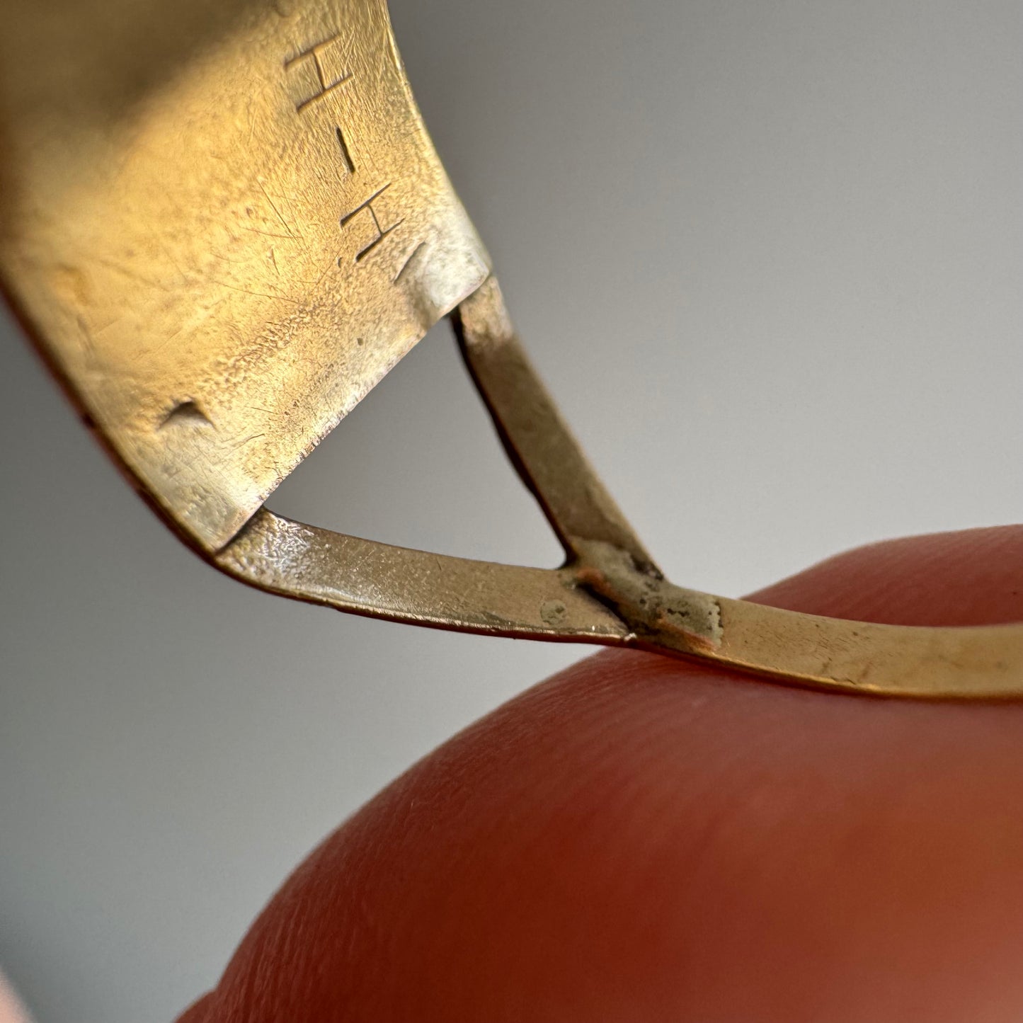 V I N T A G E // petite point perfection / 14k and turquoise Zuni ring by Butch Hattie / size 7.5