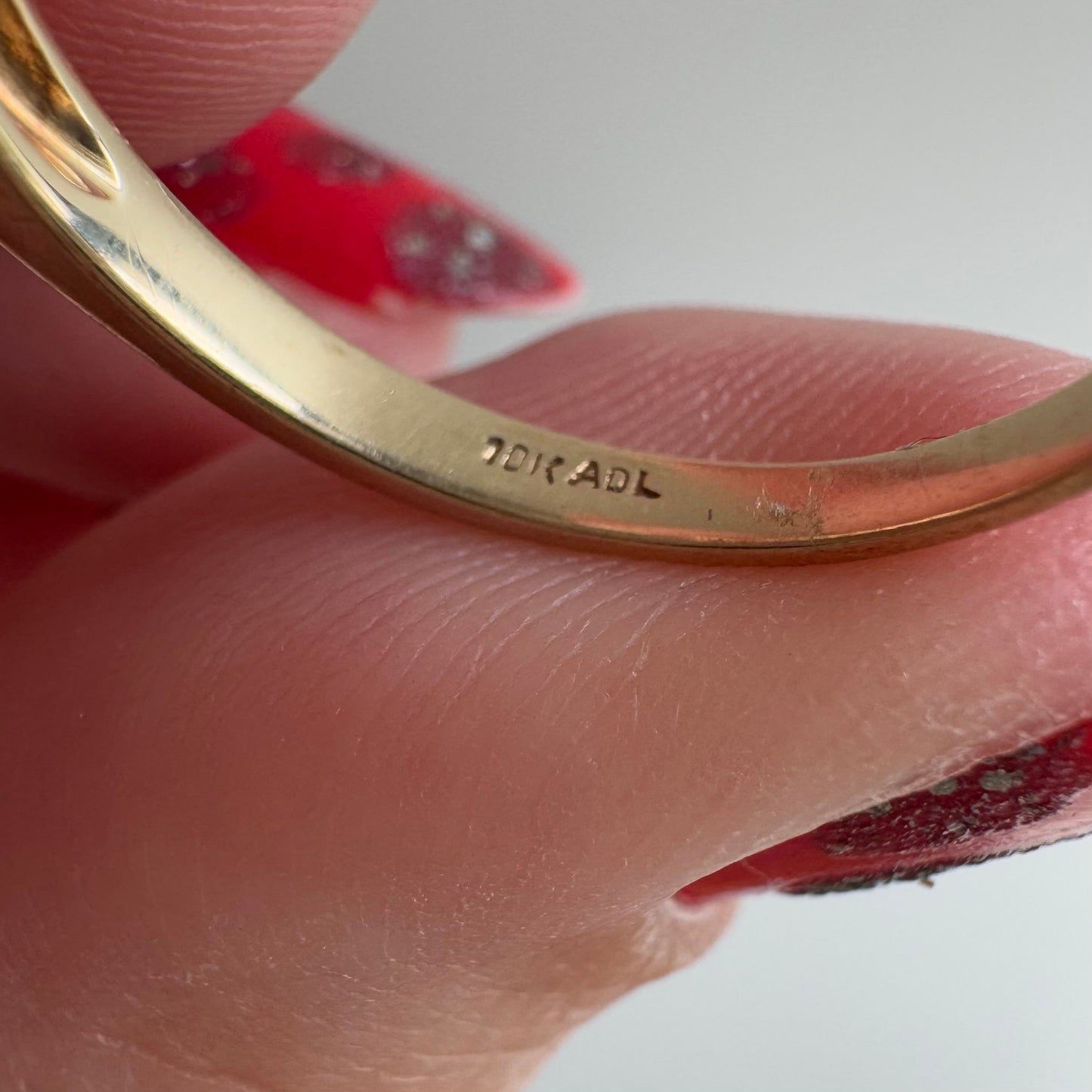 V I N T A G E // three times the envy / 10k + emerald + baguette diamond stacking ring / size 7