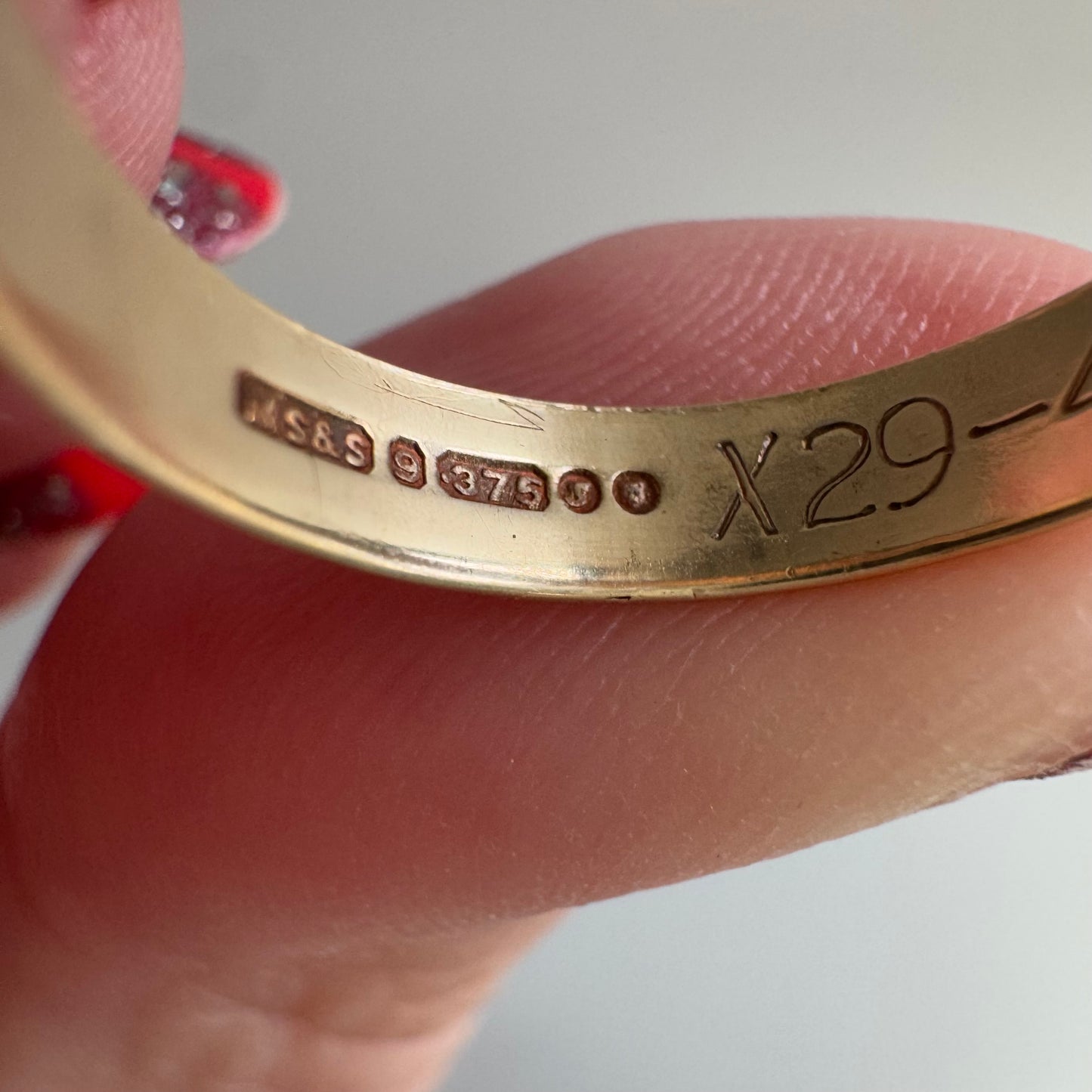 V I N T A G E // timeless stars / 9k starburst pattern full eternity band / size 5.5 to 5.75