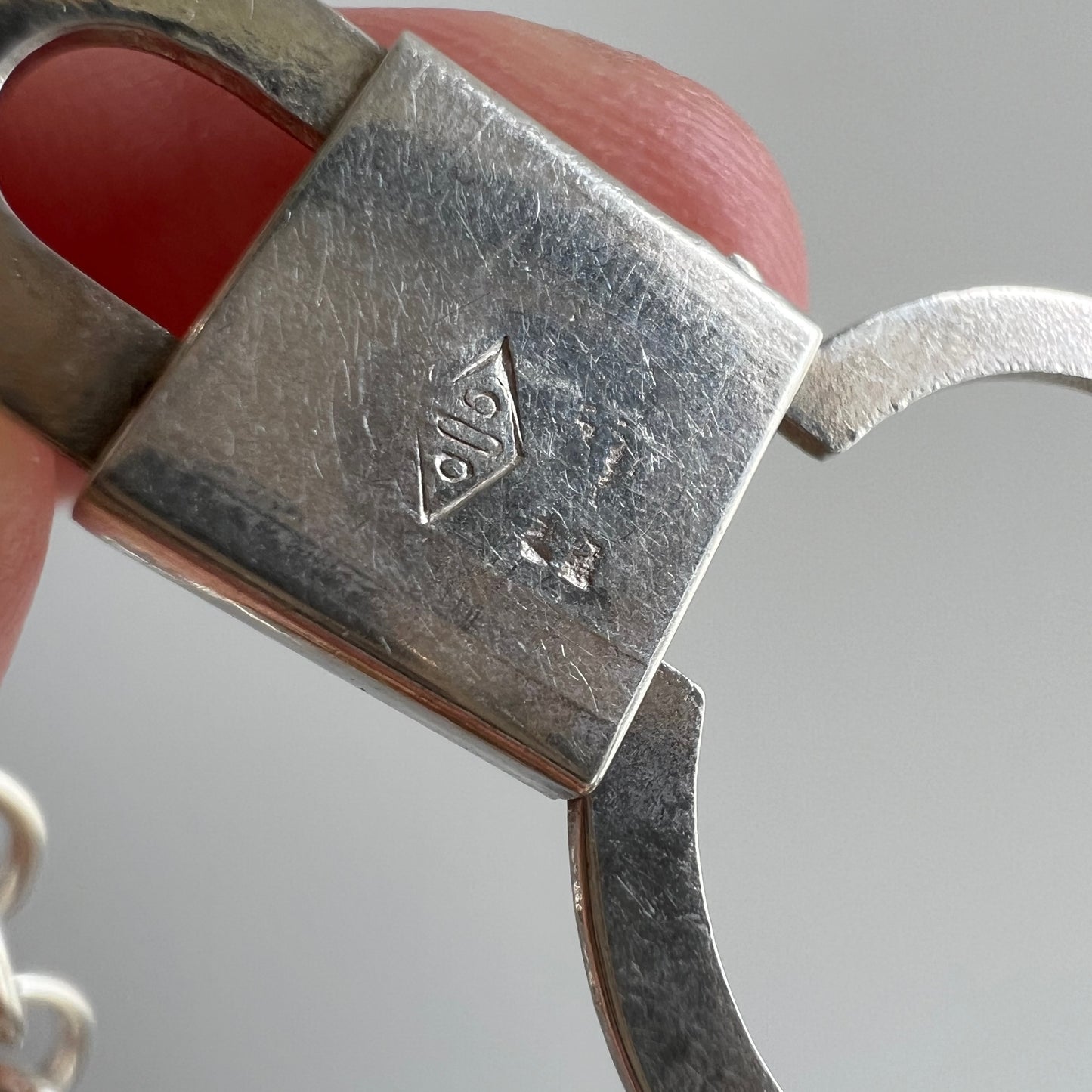 reimagined V I N T A G E // all linked up / sterling silver oval link cable chain with a connector clasp / 17.5"