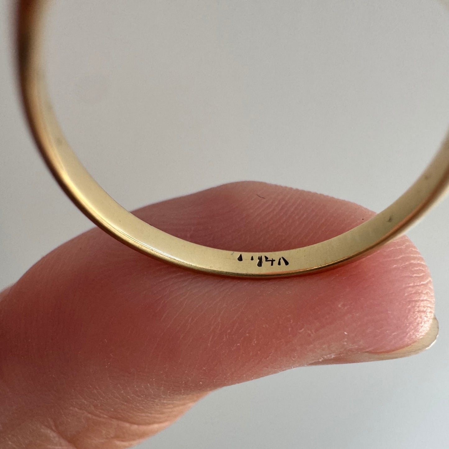 V I N T A G E // brutalist bloom / 14k and raw emerald floral solitaire ring / size 6