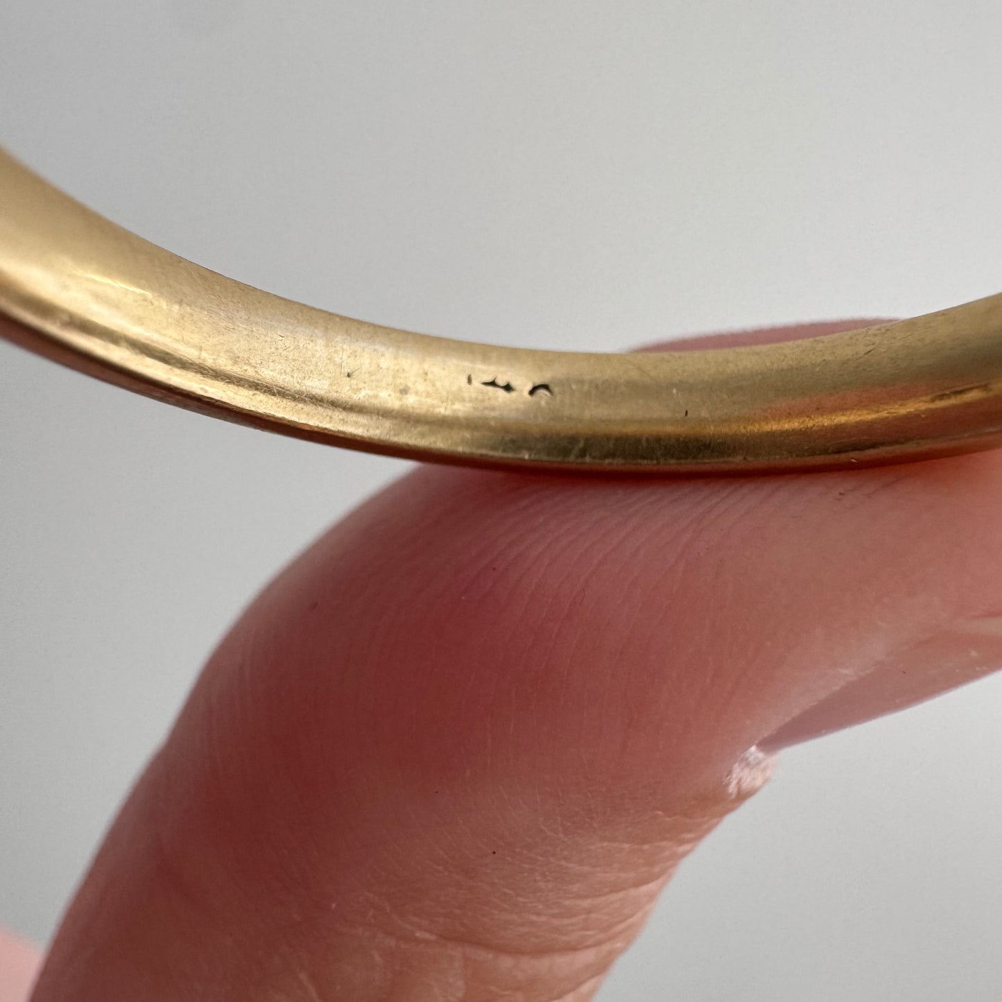 reimagined V I N T A G E // star story / 14k skinny donut band with seven new star-set diamonds / size 12