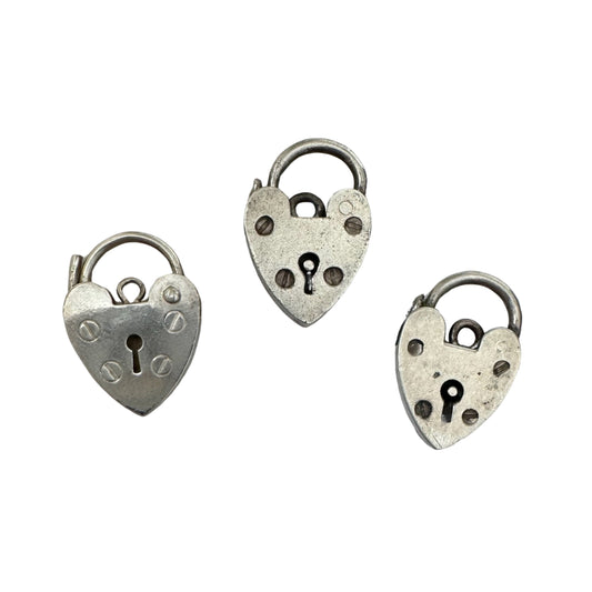 V I N T A G E // functional love / sterling silver heart padlock / a charm or clasp / 15-16mm