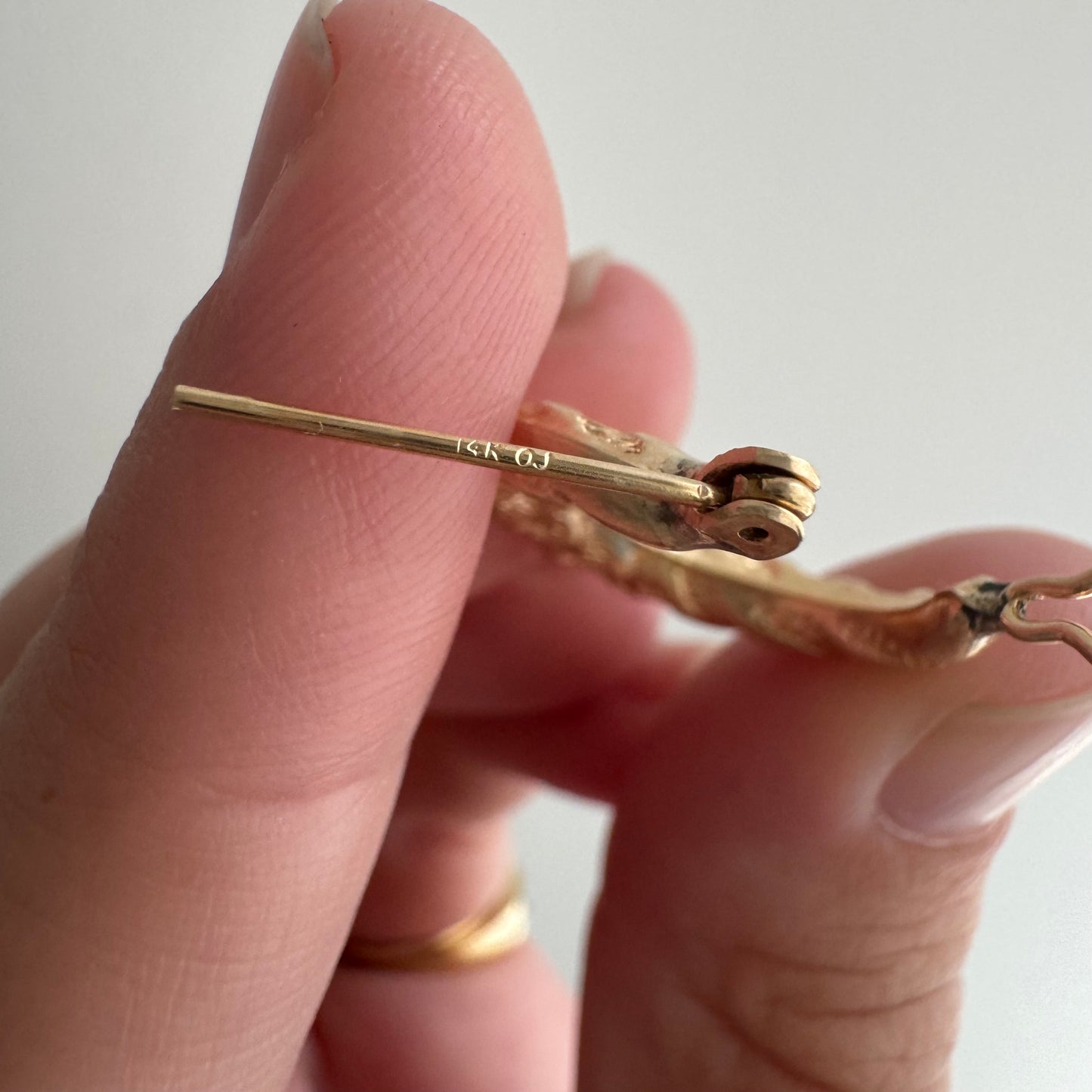 E S T A T E // shrimpy croissants / 14k ribbed twisty shrimp croissant hoops / earrings