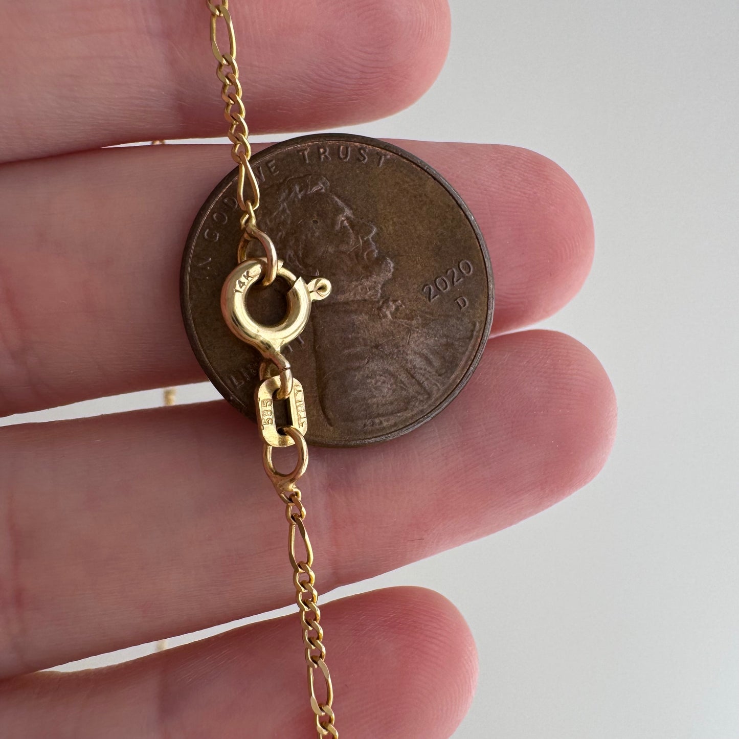 V I N T A G E // 5-to-1 figaro / 14k yellow gold dainty 5-to-1 figaro chain necklace / 18.25", 2g