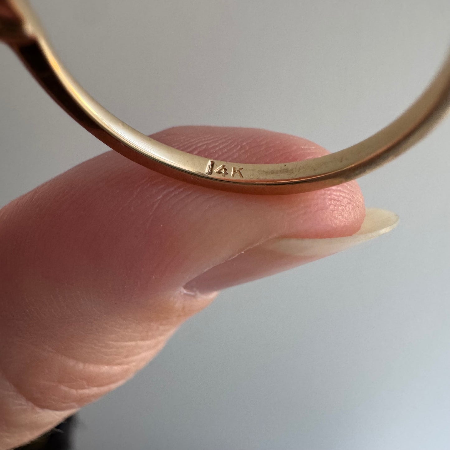 E S T A T E // helpful stacker / 14k Exquisite toi et moi chevron curved diamond stacking band / size 6.25