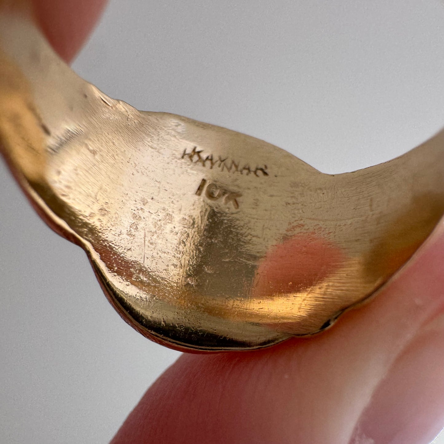 V I N T A G E // pinky possibilities / 10k sturdy worn oval signet ring / size 3.75