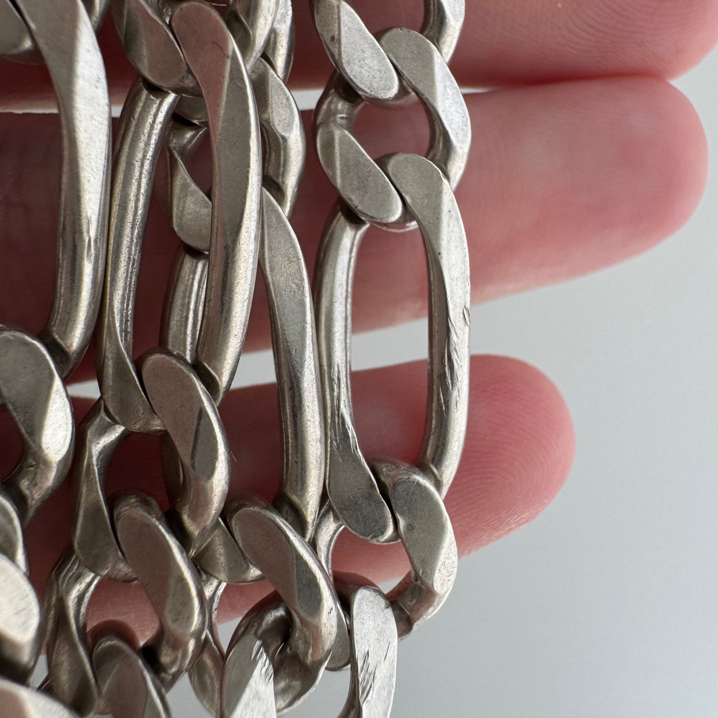 V I N T A G E // three to one / wide chunky sterling silver figaro chain / 18.5", 42.1g