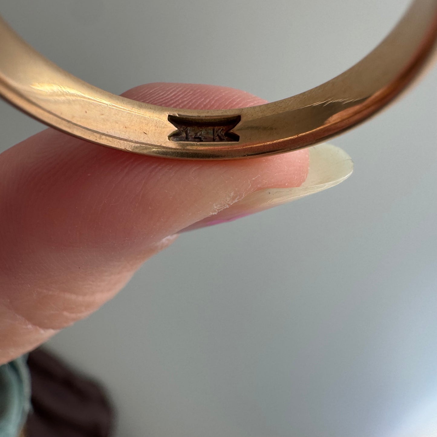 reimagined A N T I Q U E // star story / 14k donut band with three new star-set diamonds and engraved starbursts / size 10