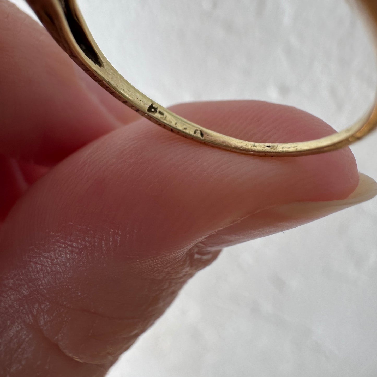 A N T I Q U E // floral geometry / 14k yellow and white gold late art deco diamond solitaire / size 4.5