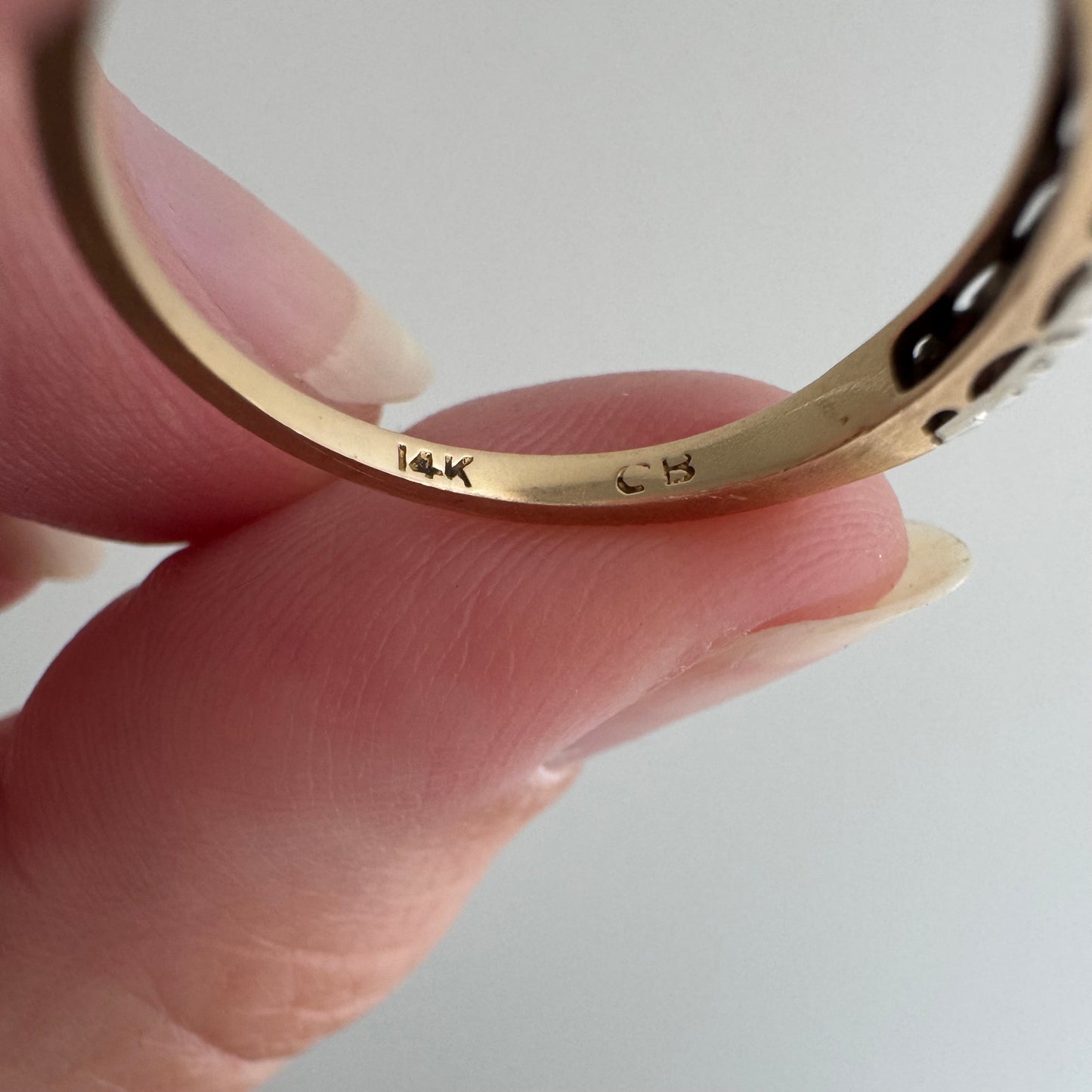 V I N T A G E // five stone stacker / 14k gold and diamond stacking band / size 6