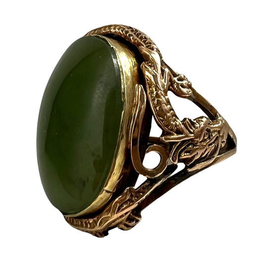 V I N T A G E // hidden dragon / 10k and jade ring / size 4
