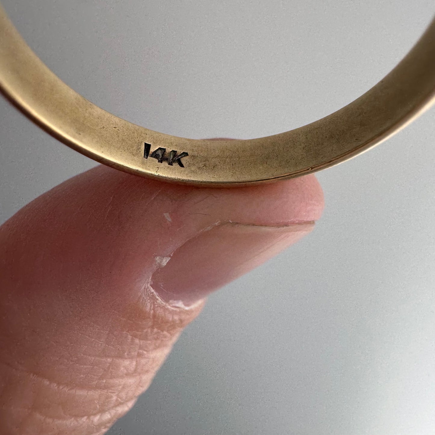 reimagined V I N T A G E // star story / 14k D-shaped 3.55mm band with seven new star-set diamonds / size 11