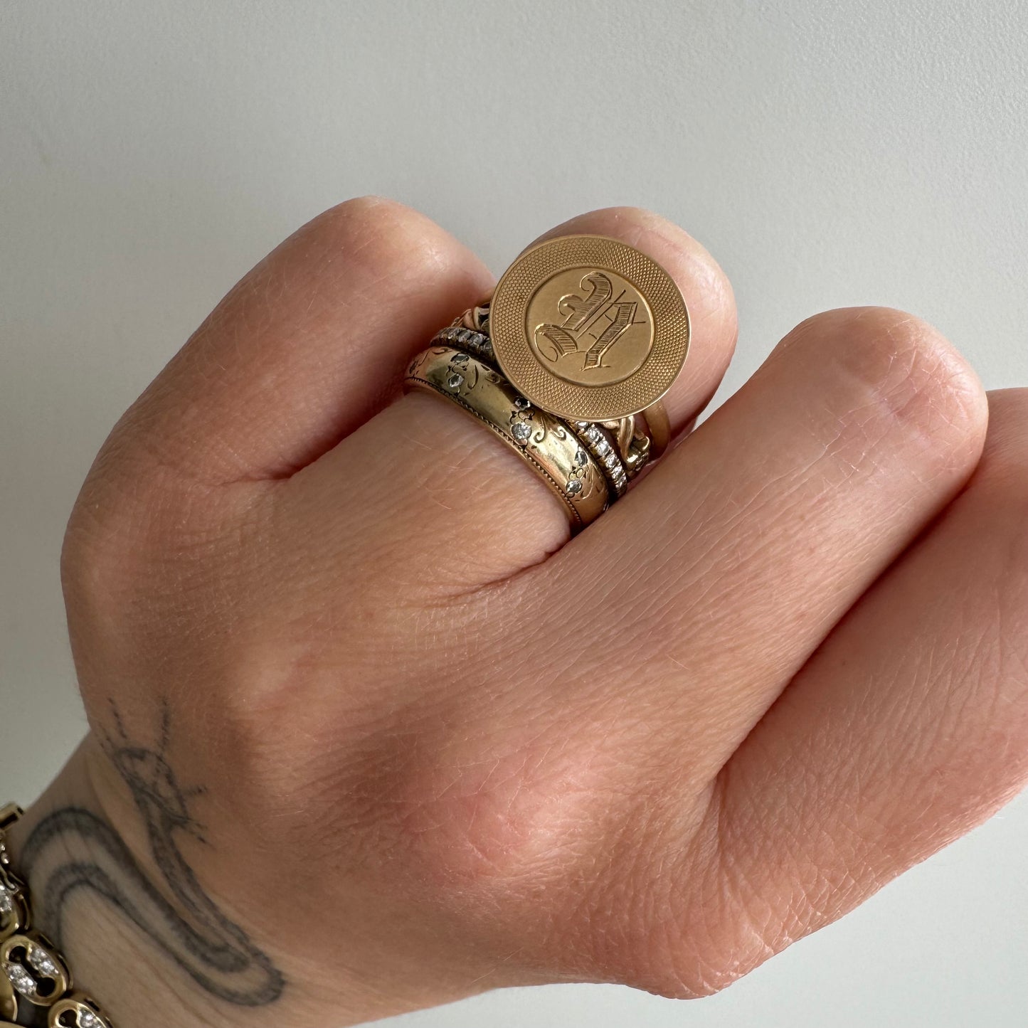 reimagined V I N T A G E // D's button / 10k round button conversion ring / size 6.5