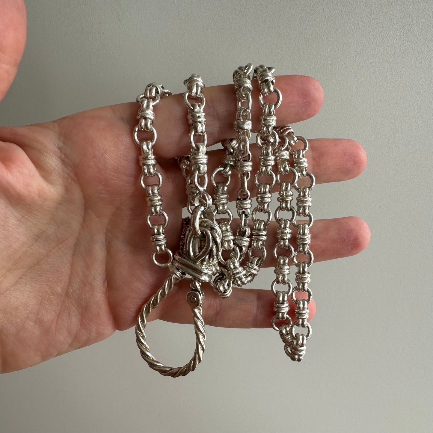 reimagined V I N T A G E // twisted connector / sterling silver fancy link chain with twisted carabiner pendant holder / ~26", 45g