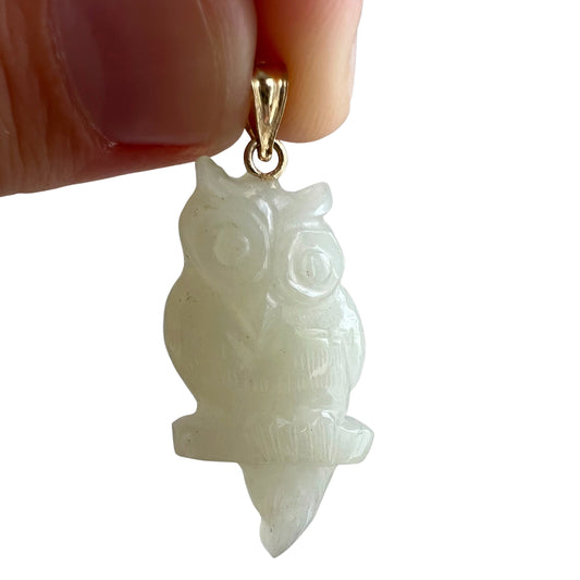 V I N T A G E // shiest member of the parliament / 14k yellow gold and pale jade carved owl / a pendant