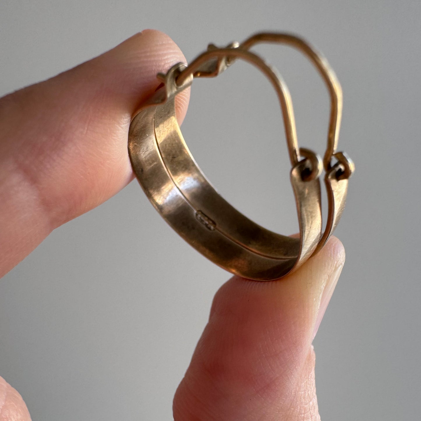 reimagined A N T I Q U E // committed hoops / 14k rosy gold wedding band round hoop earrings / 1 inch