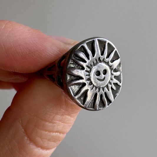 V I N T A G E // joyous light / sterling silver happiest sun ring / size 7