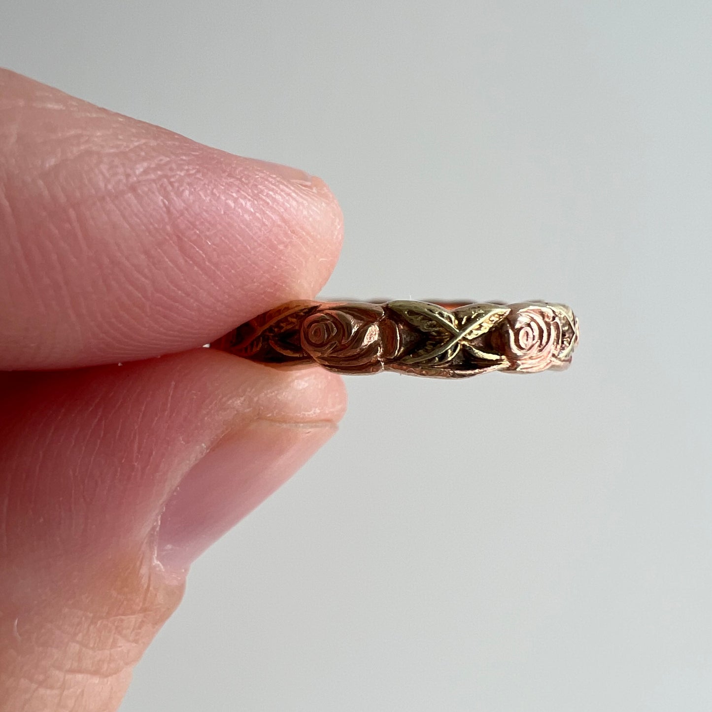 V I N T A G E // wildest rose / 14k yellow gold ring by Artcarved with rose and green gold overlay / just shy of size 6.25