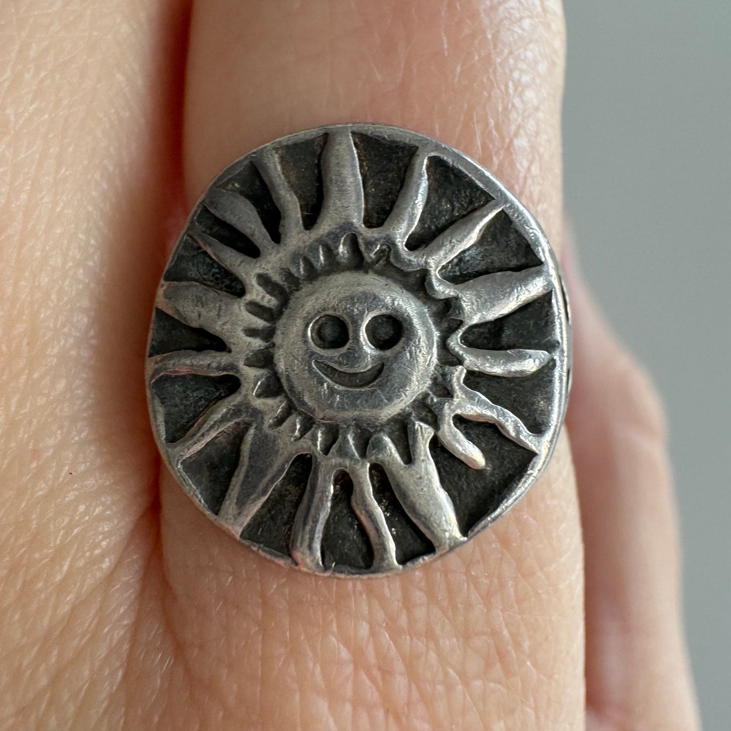 V I N T A G E // joyous light / sterling silver happiest sun ring / size 7