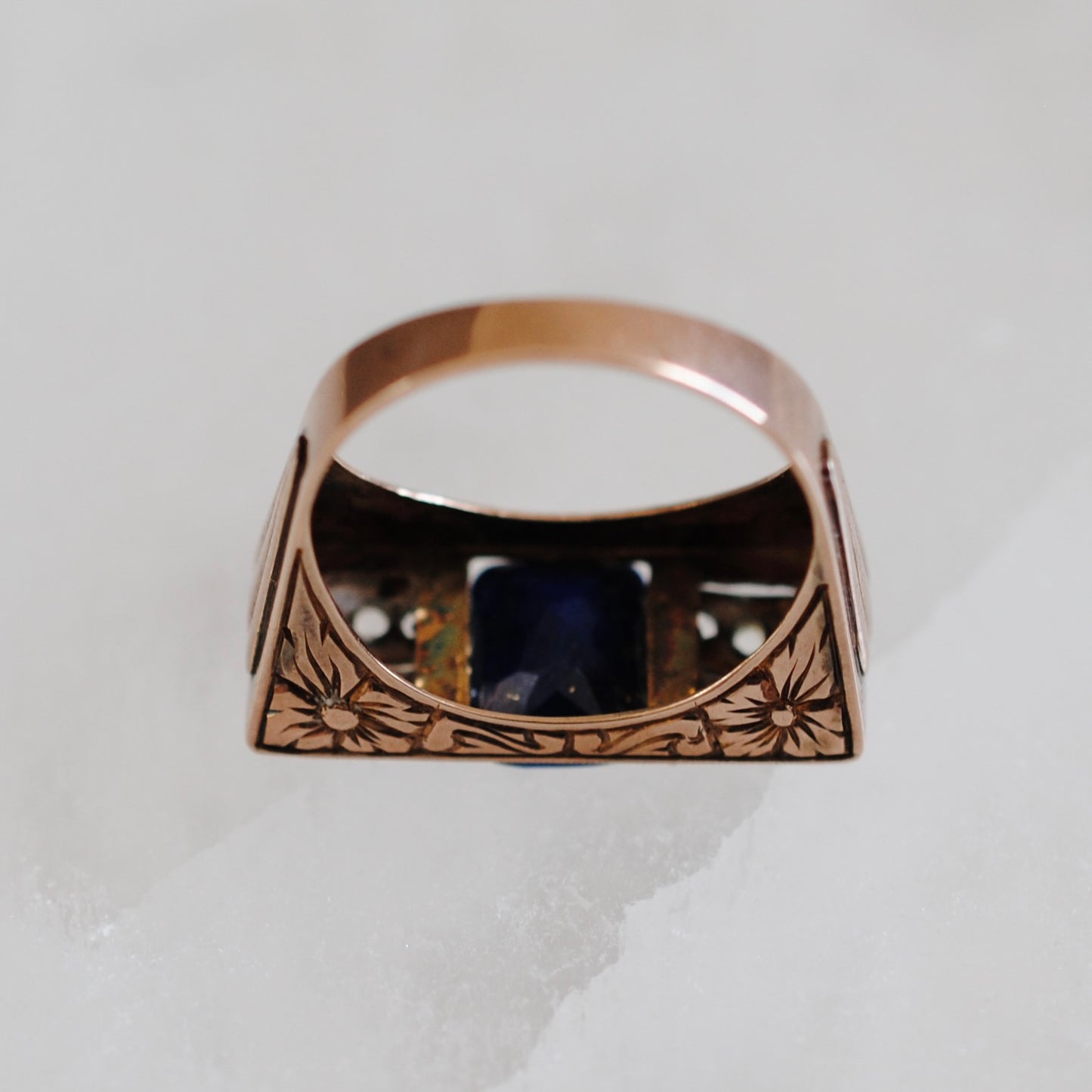 V I N T A G E // forget me not machinery / 10k rose gold tank ring with floral engraving / lapis with rose cut diamonds / size 7.5