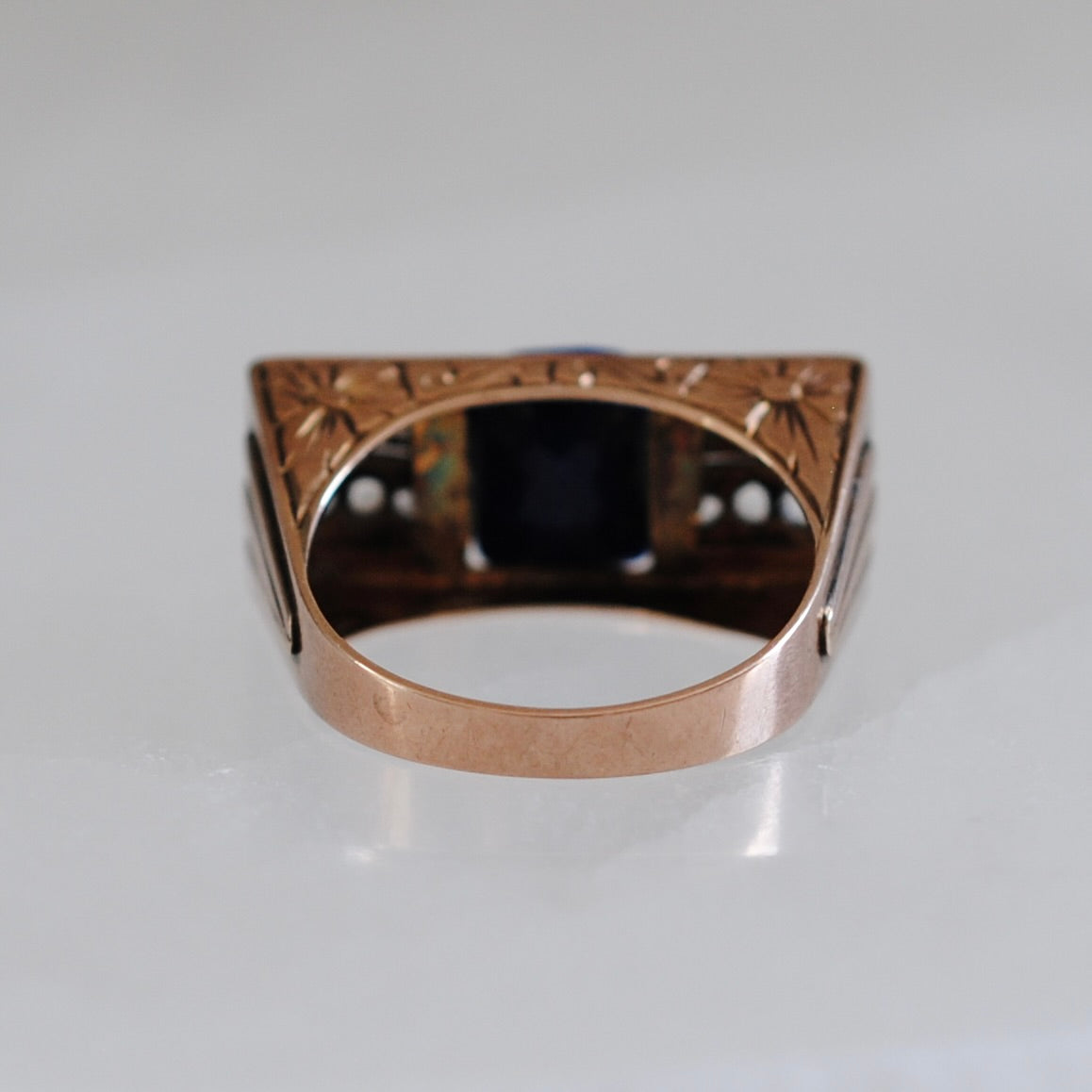 V I N T A G E // forget me not machinery / 10k rose gold tank ring with floral engraving / lapis with rose cut diamonds / size 7.5