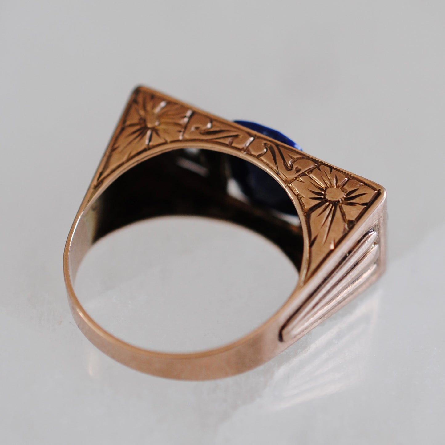 V I N T A G E // forget me not machinery / 10k rose gold tank ring with floral engraving / lapis with rose cut diamonds / size 7.5