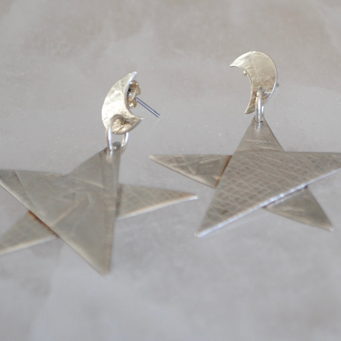 V I N T A G E // Memphis era stars / 1980s sterling silver moon and stars / dangle post earrings