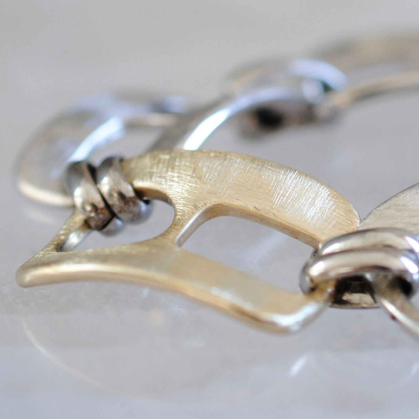 V I N T A G E // pull tab links / sterling silver two tone fancy link bracelet / 8", 33.1g