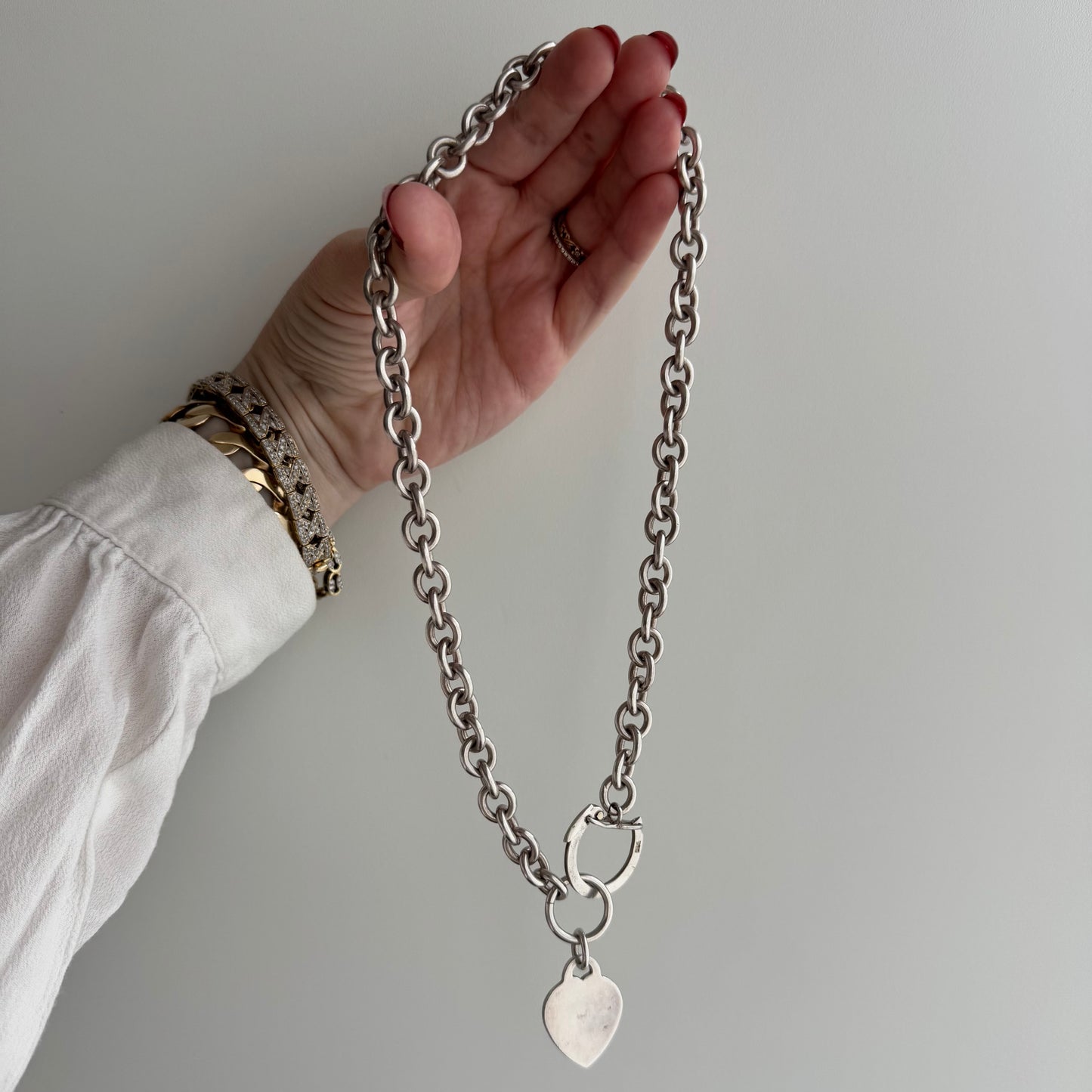 V I N T A G E // heart adorned connections / sterling silver oval cable link chain with a heart pendant and connector clasp / 18.75", 79.6g