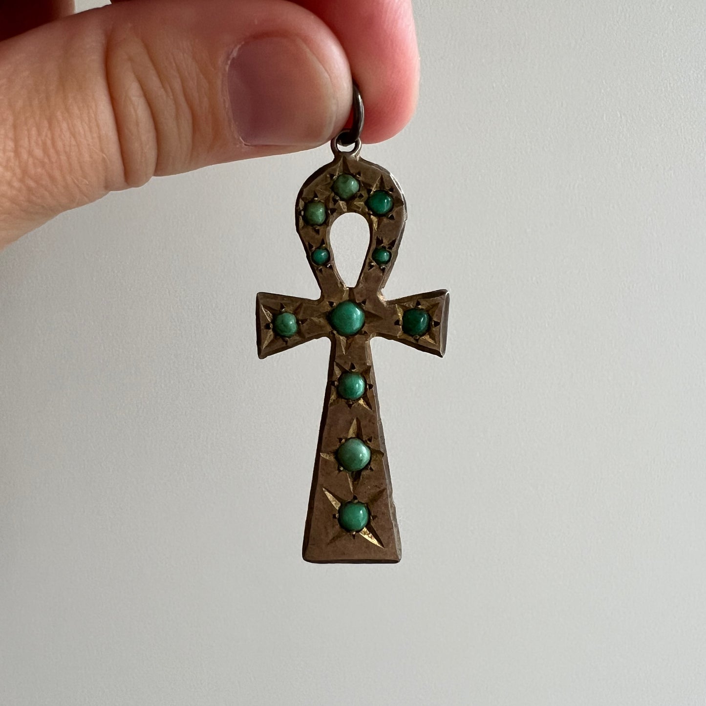 very V I N T A G E // turquoise key of life / sterling silver and turquoise Egyptian Ankh / a pendant