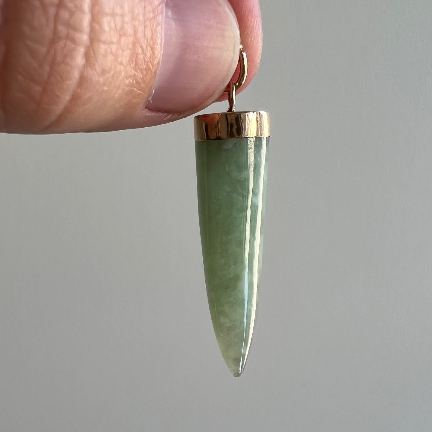 A N T I Q U E // enviable tusk / 14k green jade tusk or talon shaped pendant