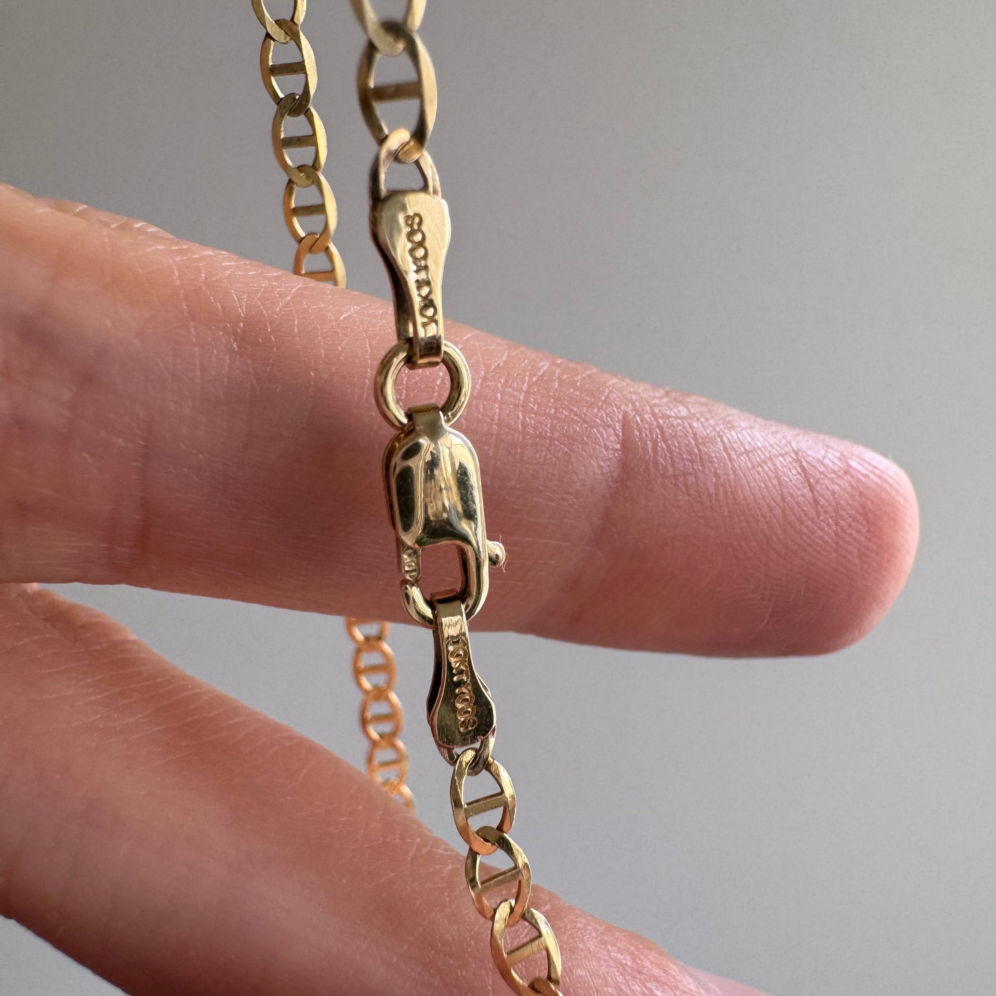 P R E - L O V E D // classic mariner / 10k yellow gold flat mariner anchor link chain / 16.25", 2.4g