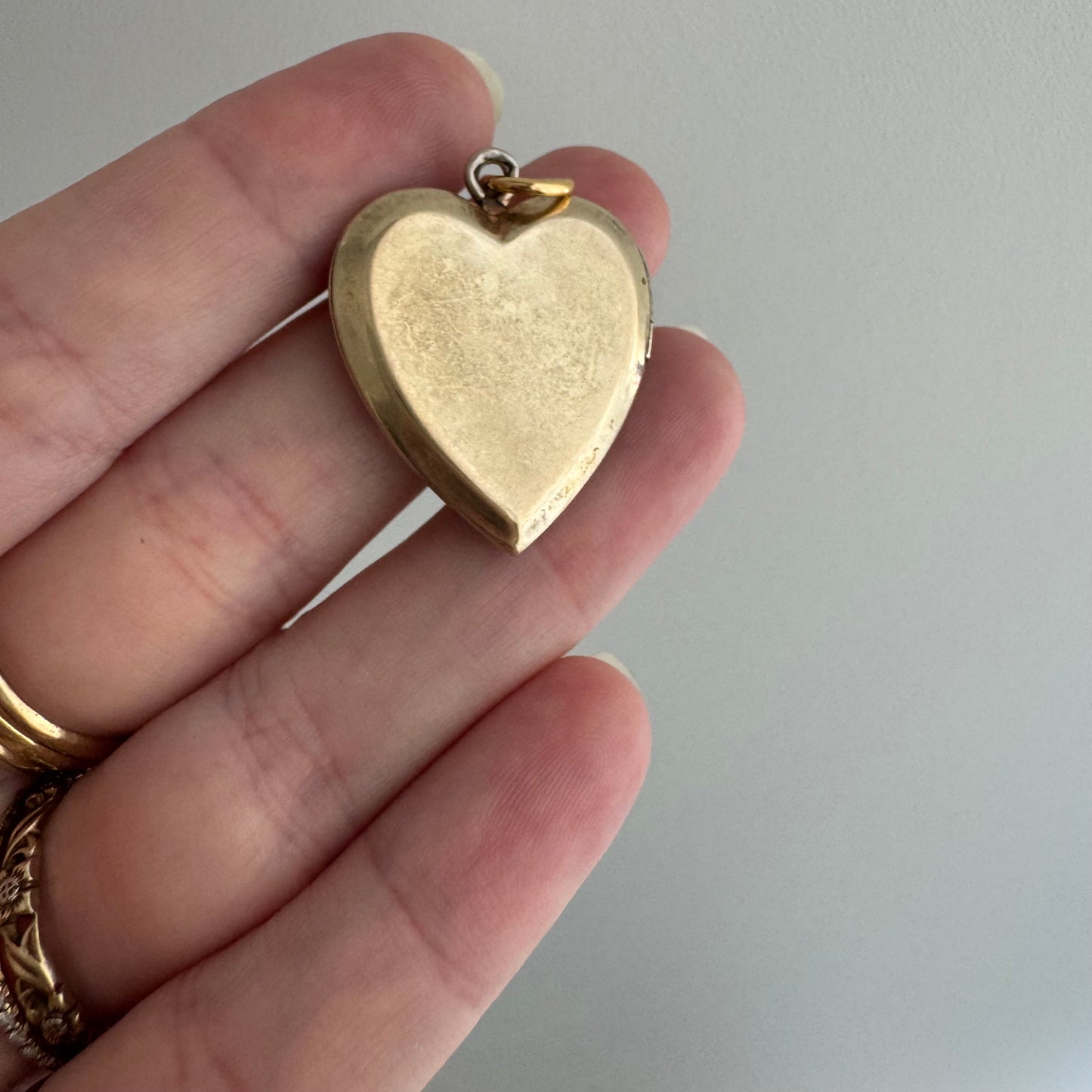 V I N T A G E // retro vine / 1940s fading gold over sterling silver heart locket / a pendant