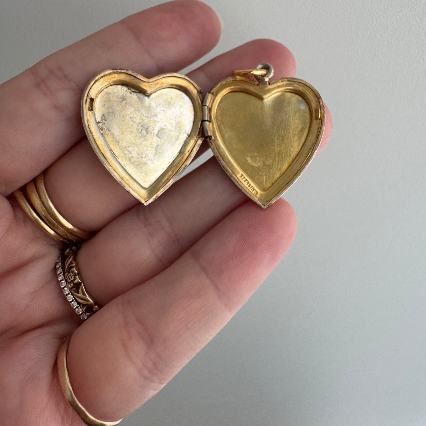 V I N T A G E // retro vine / 1940s fading gold over sterling silver heart locket / a pendant
