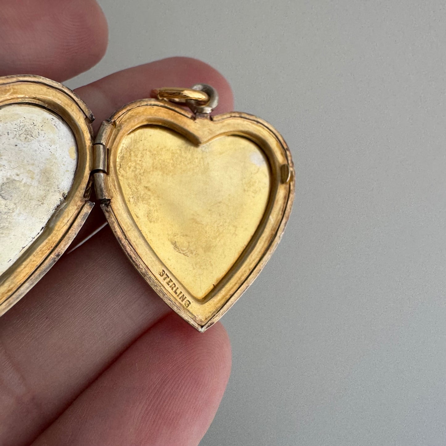 V I N T A G E // retro vine / 1940s fading gold over sterling silver heart locket / a pendant