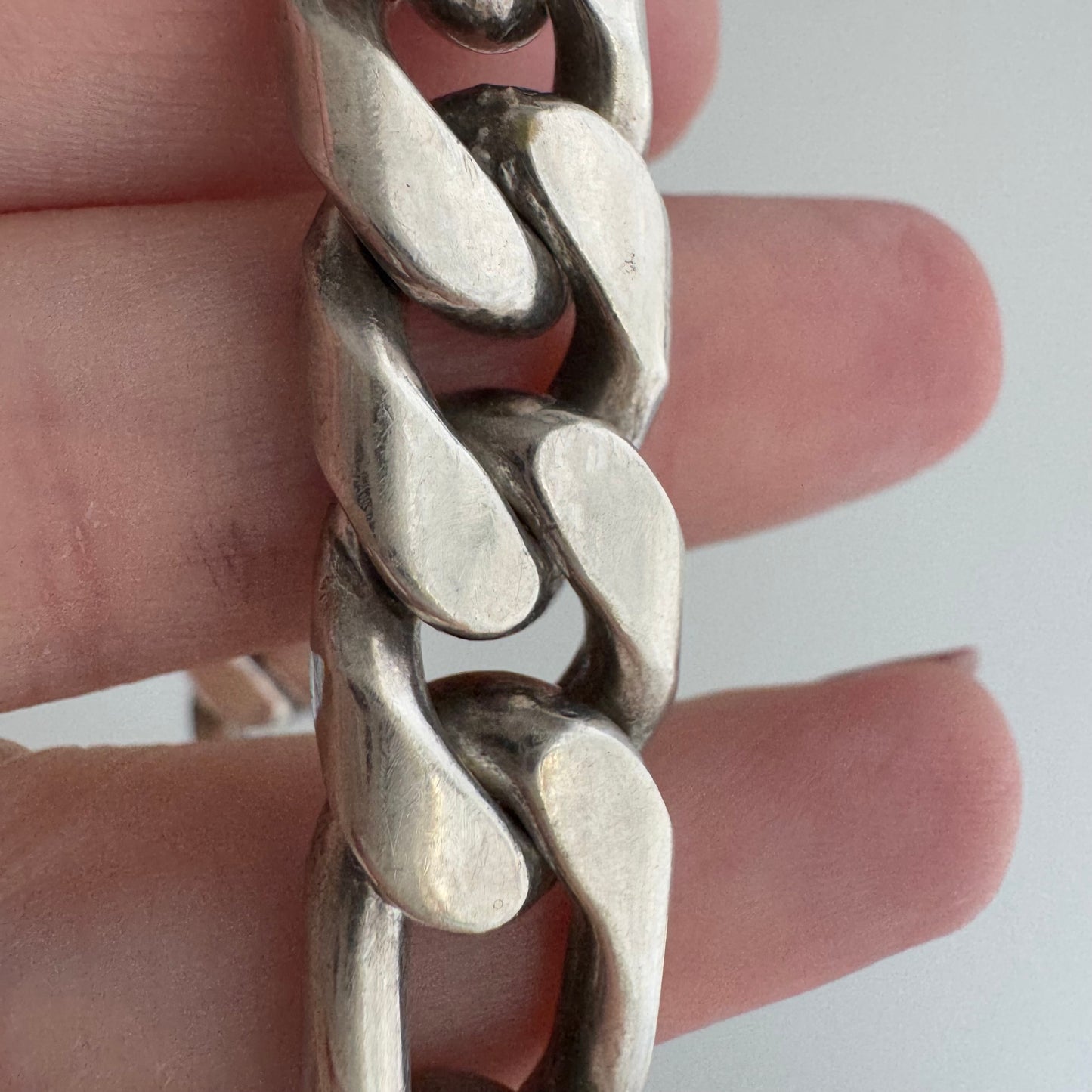 V I N T A G E // hefty silver / sterling silver figaro chain bracelet / 7.5", 66g