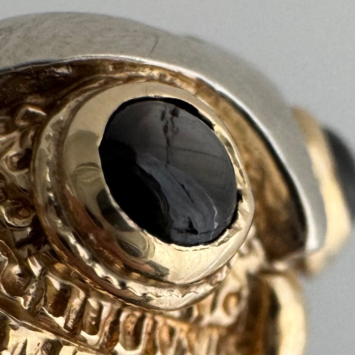 V I N T A G E // sage owl / 14k and grey chrysoberyl cat's eye owl dome ring / size 5.5