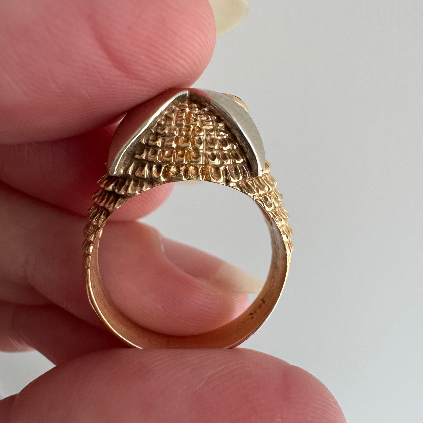 V I N T A G E // sage owl / 14k and grey chrysoberyl cat's eye owl dome ring / size 5.5