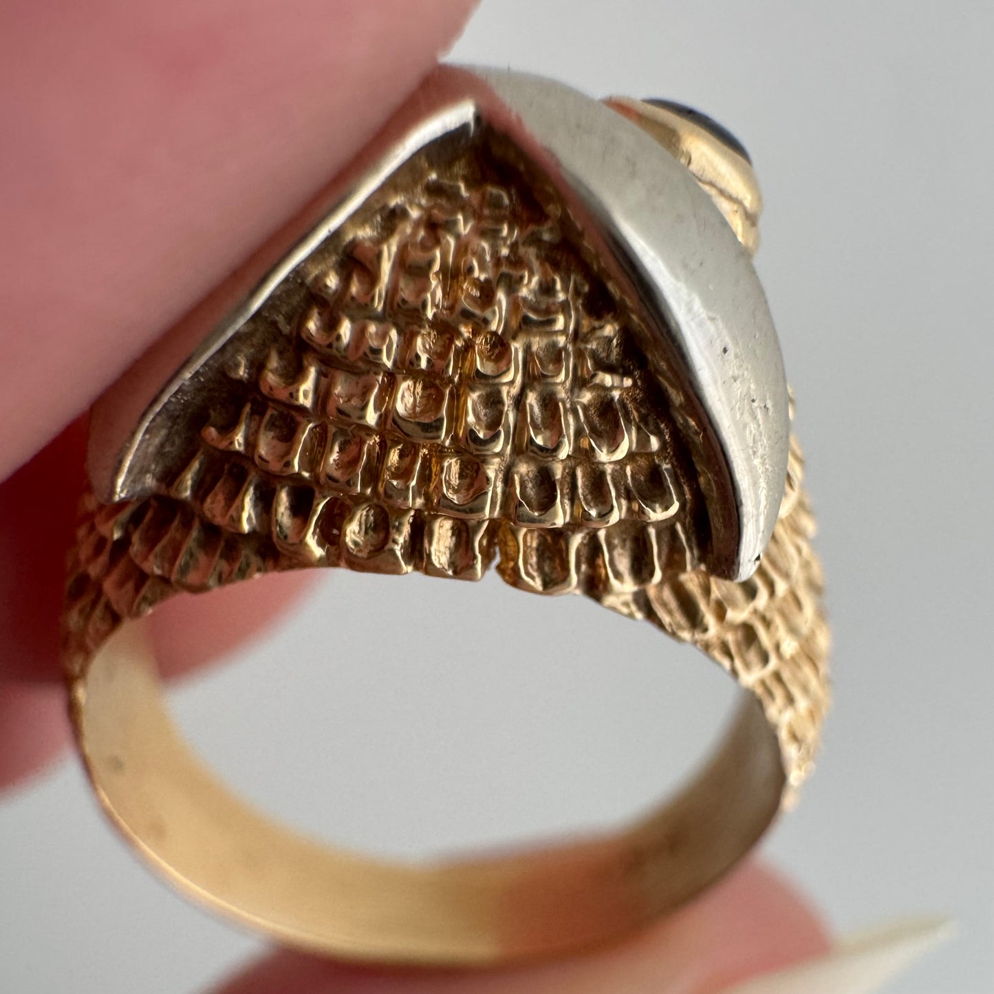 V I N T A G E // sage owl / 14k and grey chrysoberyl cat's eye owl dome ring / size 5.5