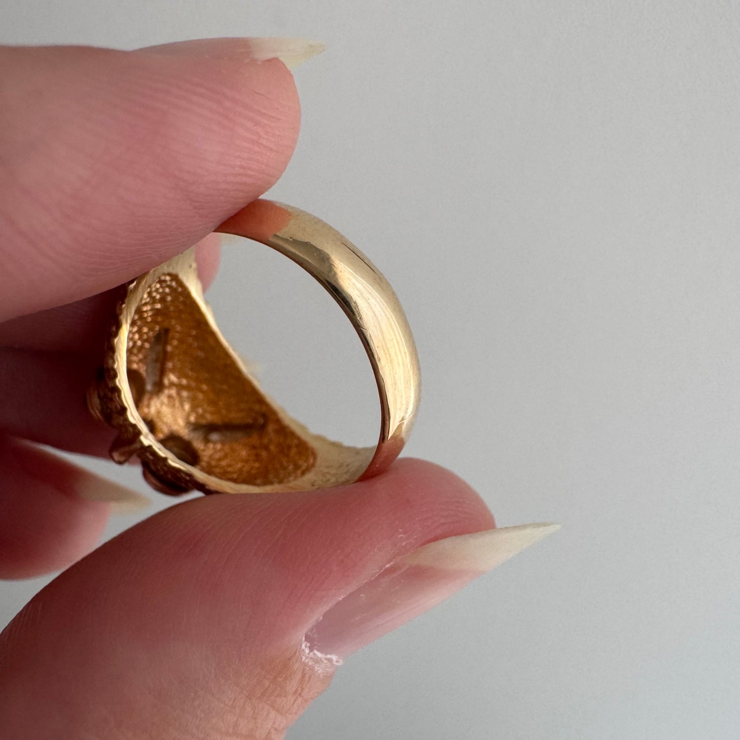 V I N T A G E // sage owl / 14k and grey chrysoberyl cat's eye owl dome ring / size 5.5