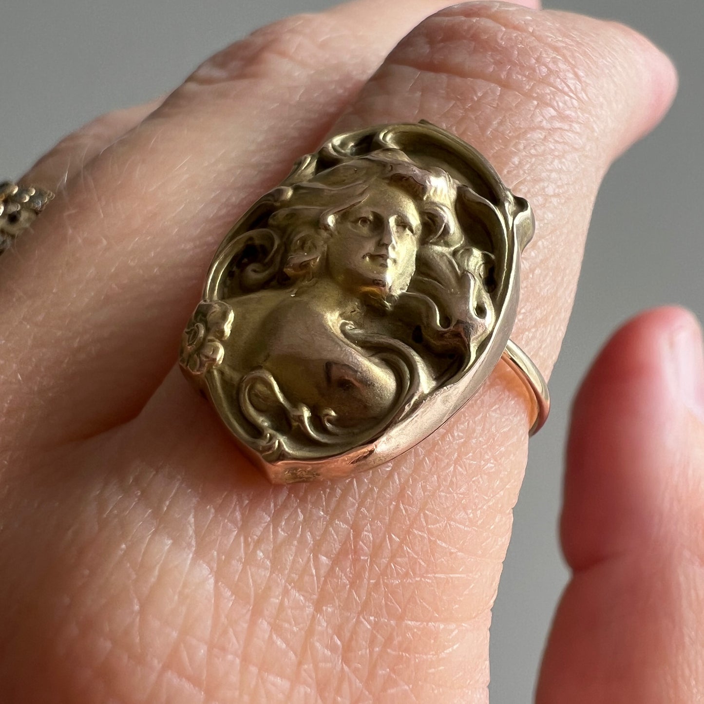 reimagined V I N T A G E // the girl and the tulip / 10k yellow gold art nouveau cufflink conversion ring / size 7