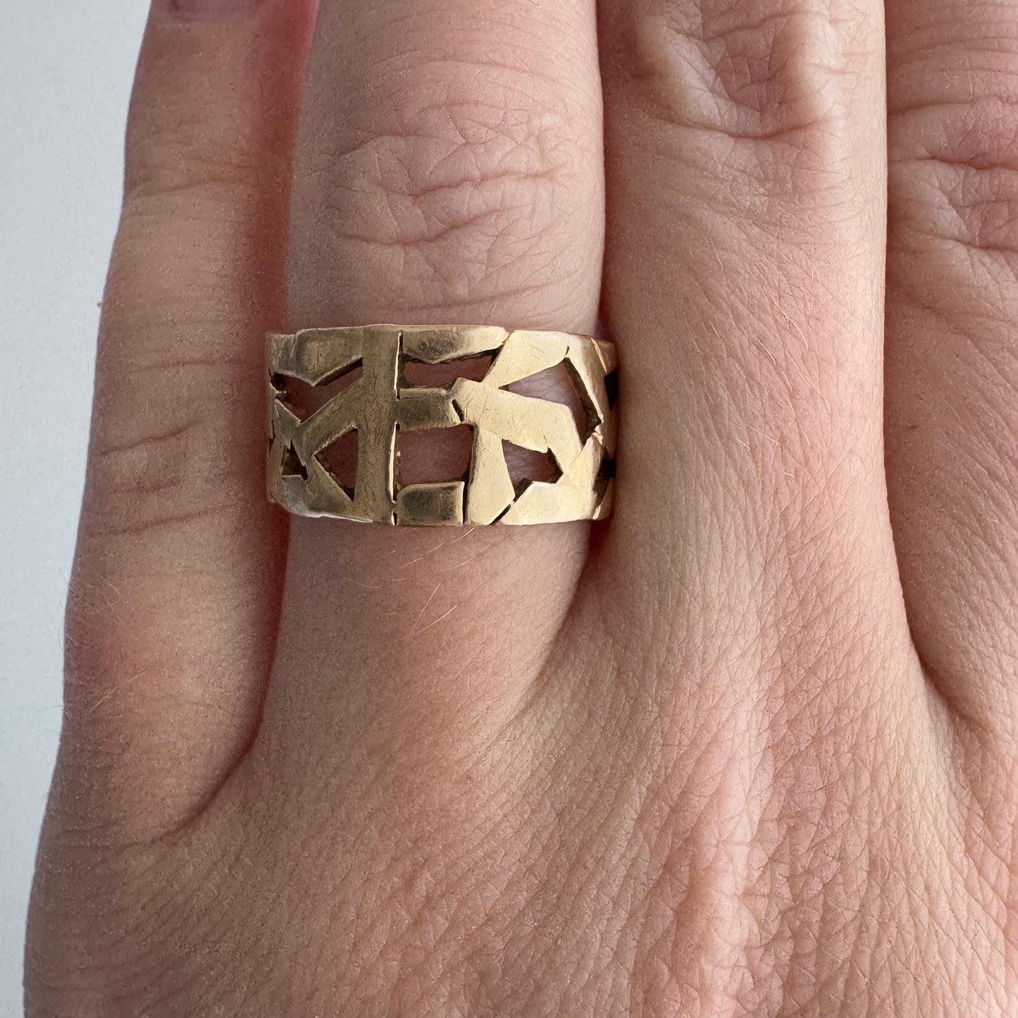 V I N T A G E // brutalist geometry / under karat 14k wide brutalist artisan band / size 5.75ish