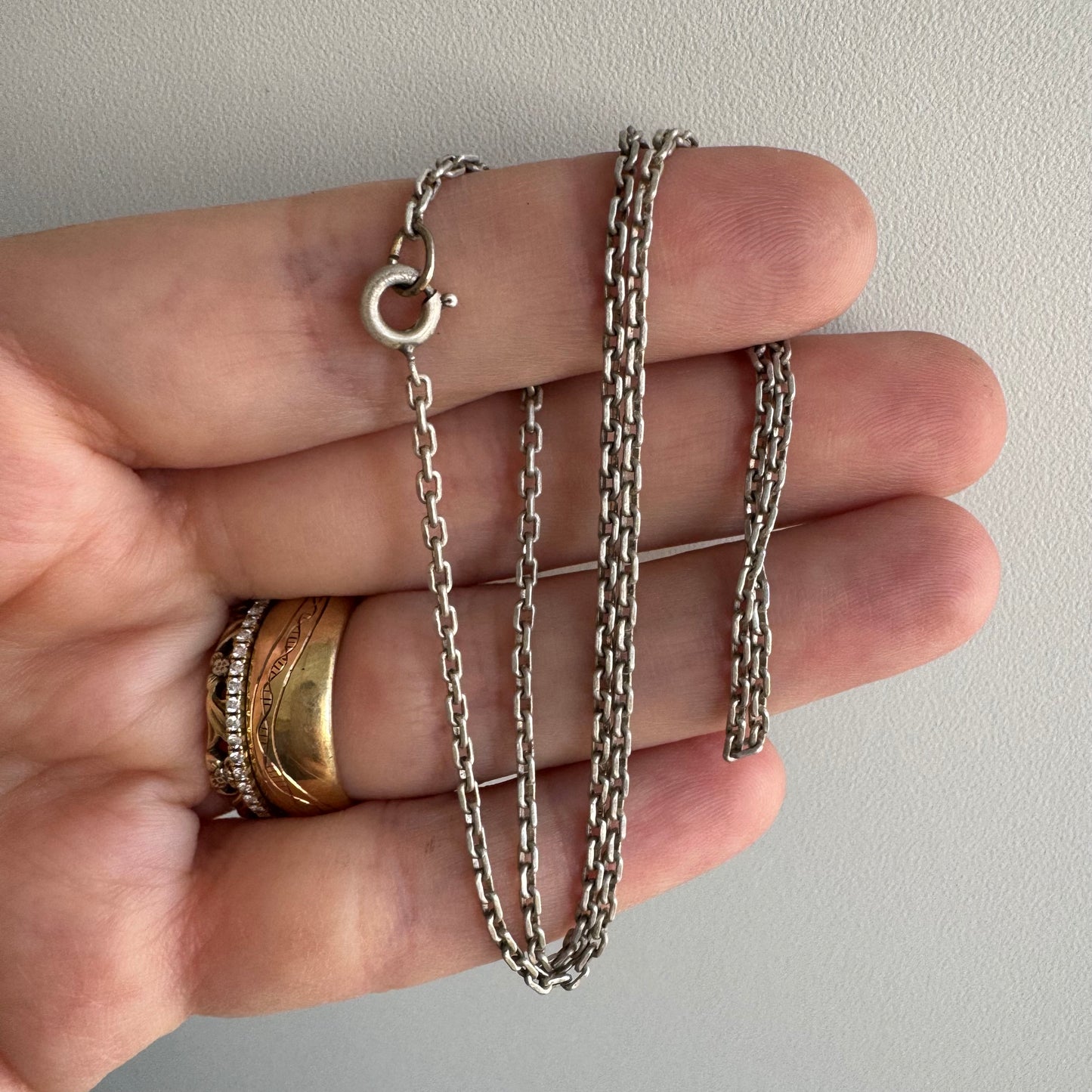 V I N T A G E // dainty biker / sterling silver dainty sturdy biker link chain / 15 3/8", 3g