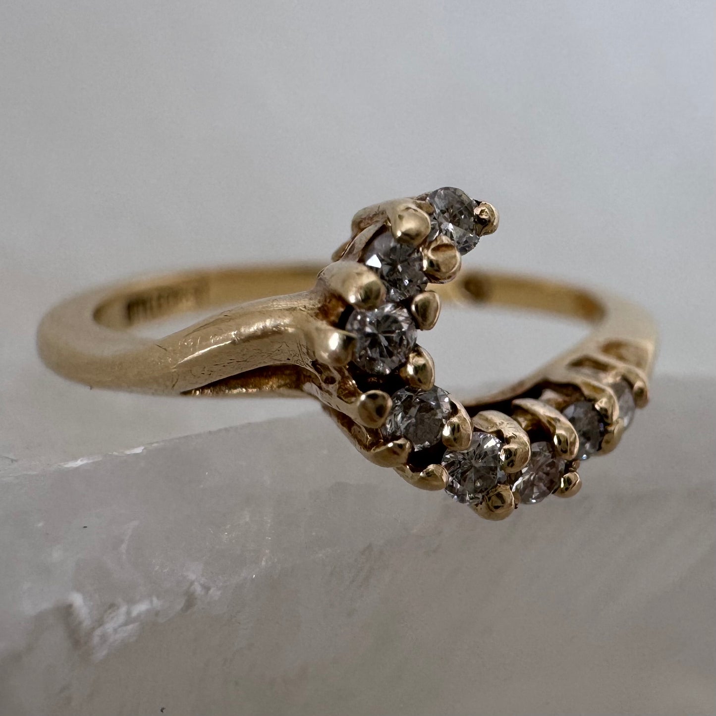 V I N T A G E // sparkle wave / 14k and eight diamond ring guard jacket / size 6.25