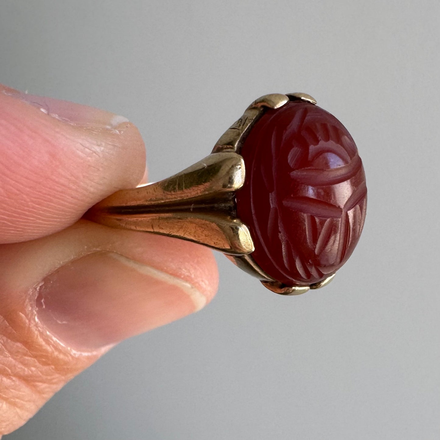 V I N T A G E // best beetle / 10k and carnelian retro scarab ring / size 6.5