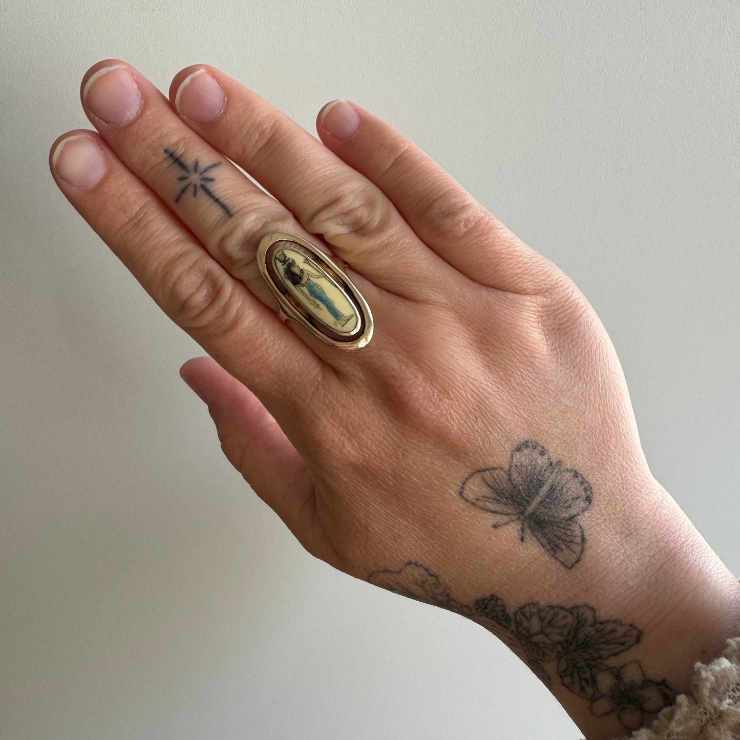 A N T I Q U E // dream deity / 14k Egyptian revival Hathor shield ring / size 5.75