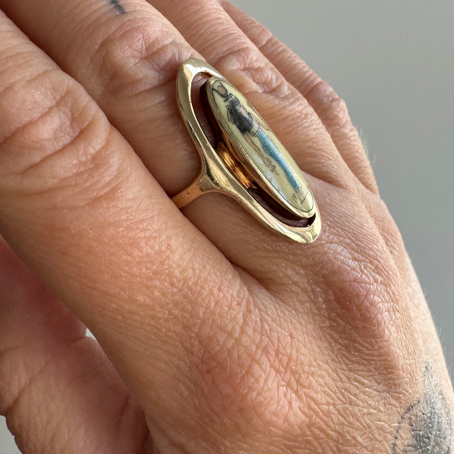 A N T I Q U E // dream deity / 14k Egyptian revival Hathor shield ring / size 5.75